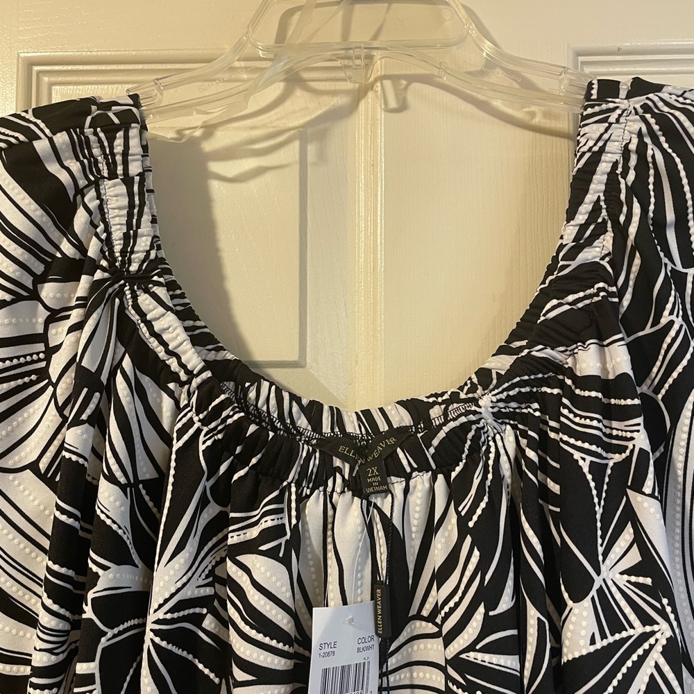 Elegant Black and White Maxi Dress